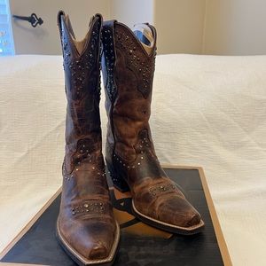 Ariat Cowgirl Boots sz 7.5